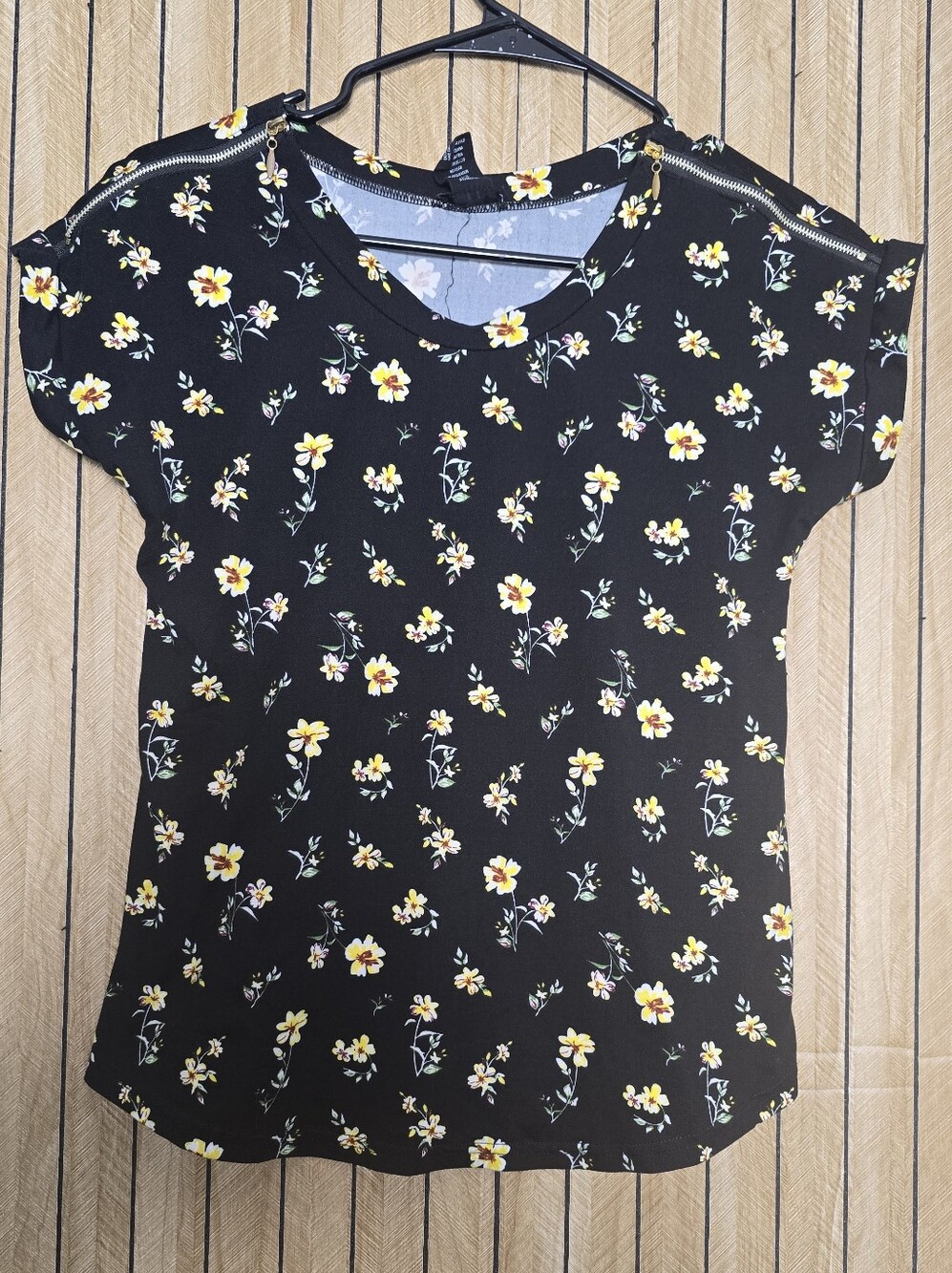 Black Short-Sleeve Floral Tee with Yellow Blossom Print